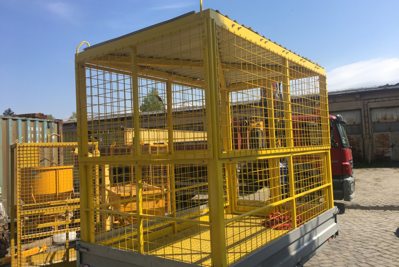 CRANE CAGE FOR 10 WORKERS CRANE CAGE FOR 10 WORKERS