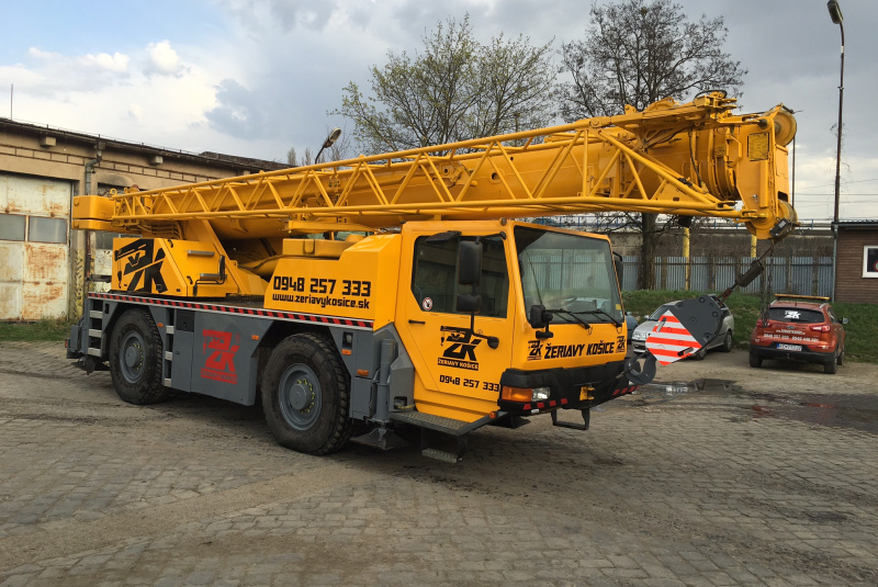 LIEBHERR LTM 1030/2