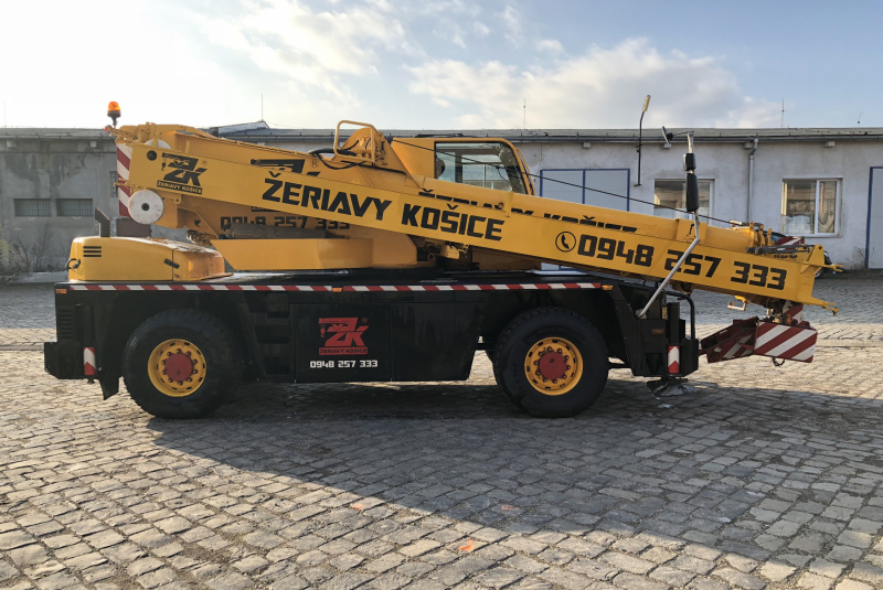 DEMAG AC30 CITY